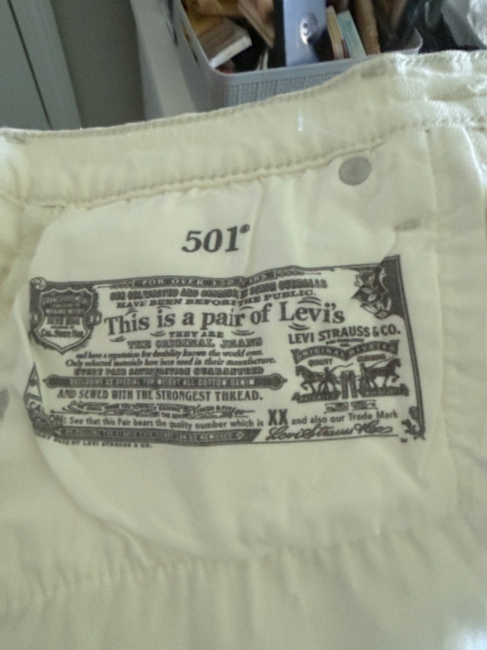 Levi's White Frayed Hem Denim Shorts - Picture 5 of 6